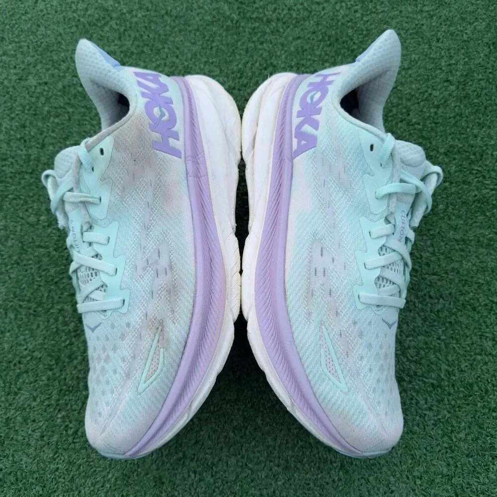 HOKA ONE ONE CLIFTON 9 - Women’s Running Shoes - SIZE 10.5B
